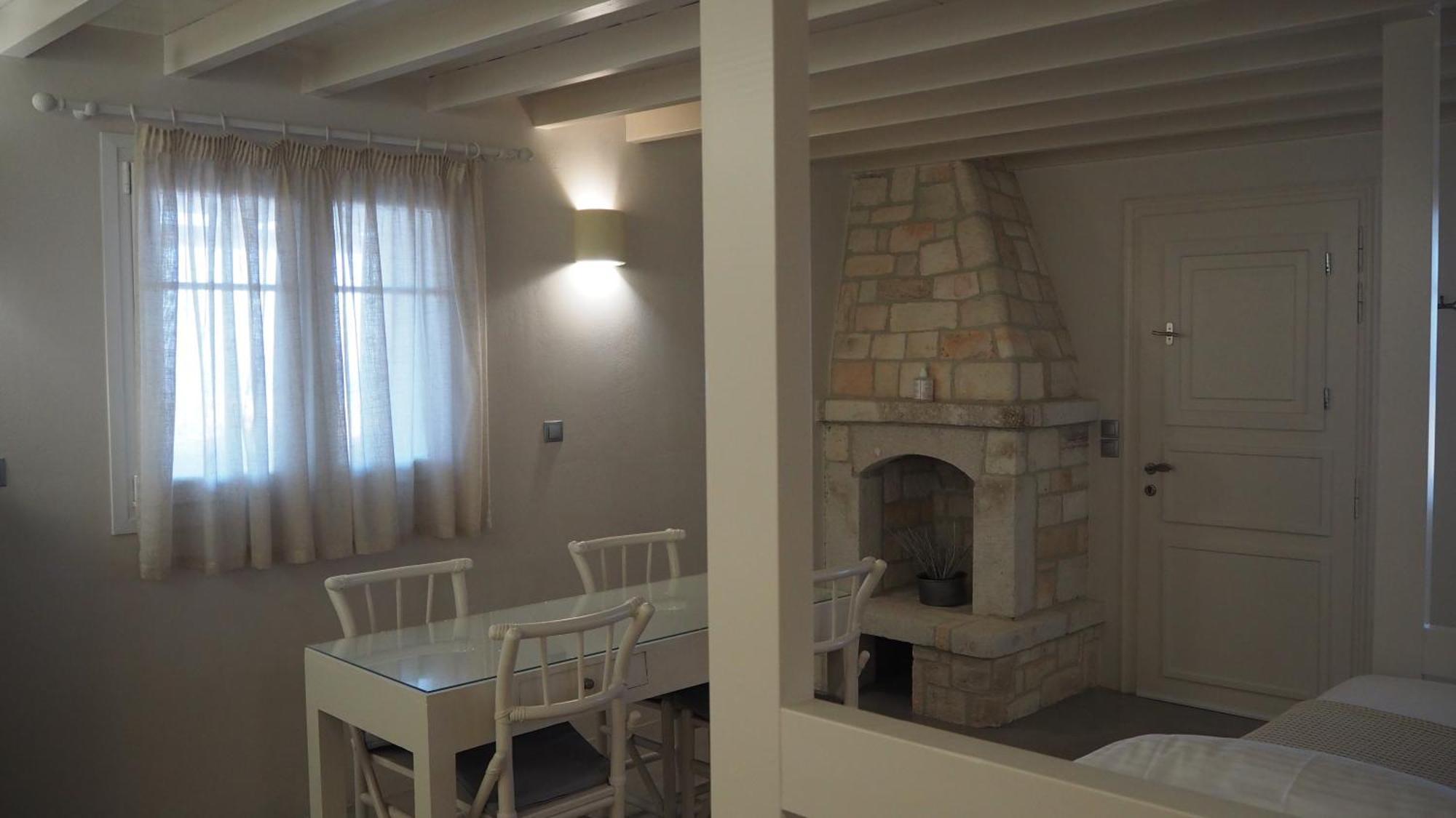 Ataraxia- Stonebuilt Studios And Apartments Kímolos 部屋 写真